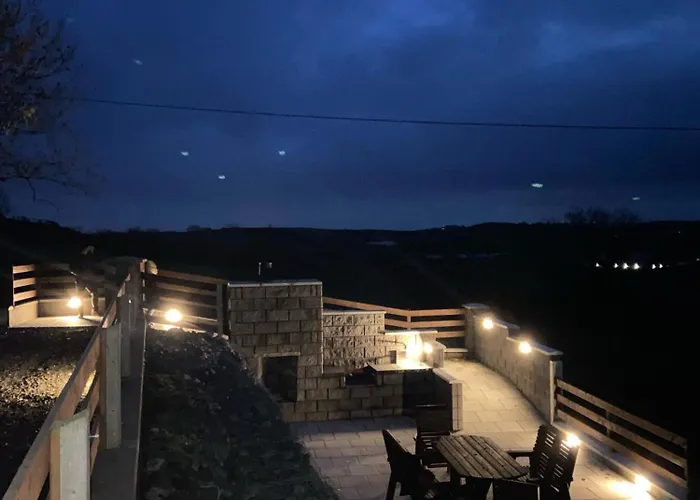 Lakeview Монахан